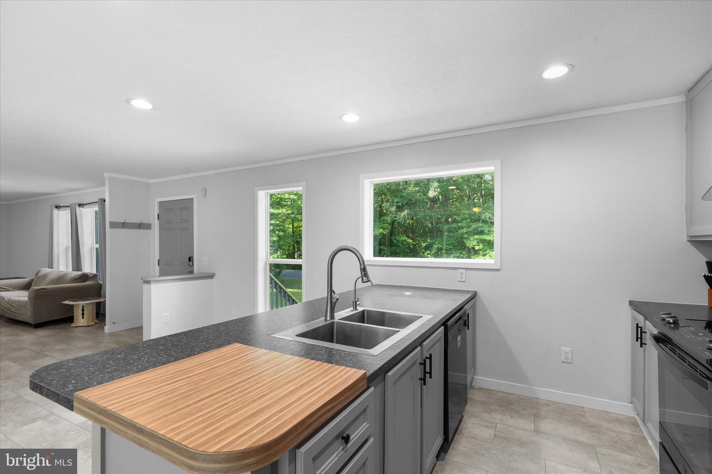 9249 Cropper Island Rd Property Photo 11
