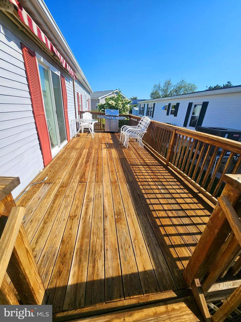 105 Assateague Ct Property Photo 3
