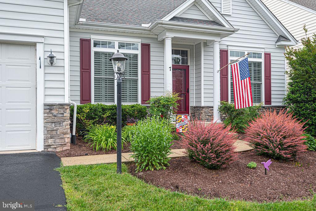 7 Long Point Ct Property Photo 2