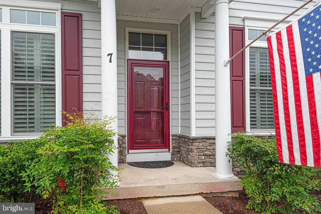 7 Long Point Ct Property Photo 4