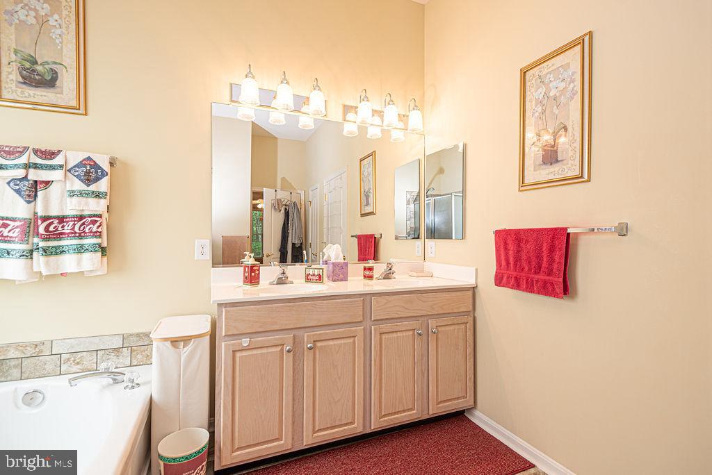 7 Long Point Ct Property Photo 26
