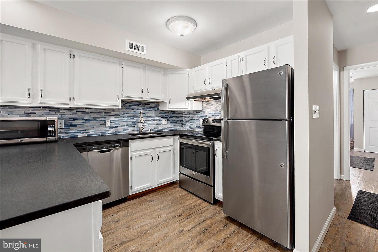 12300 Jamaica Ave #207 Property Photo 14