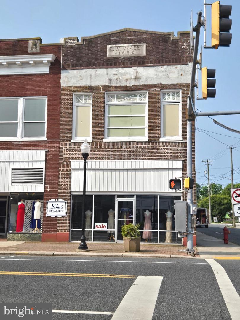 138 & 140 Market St Property Photo 4