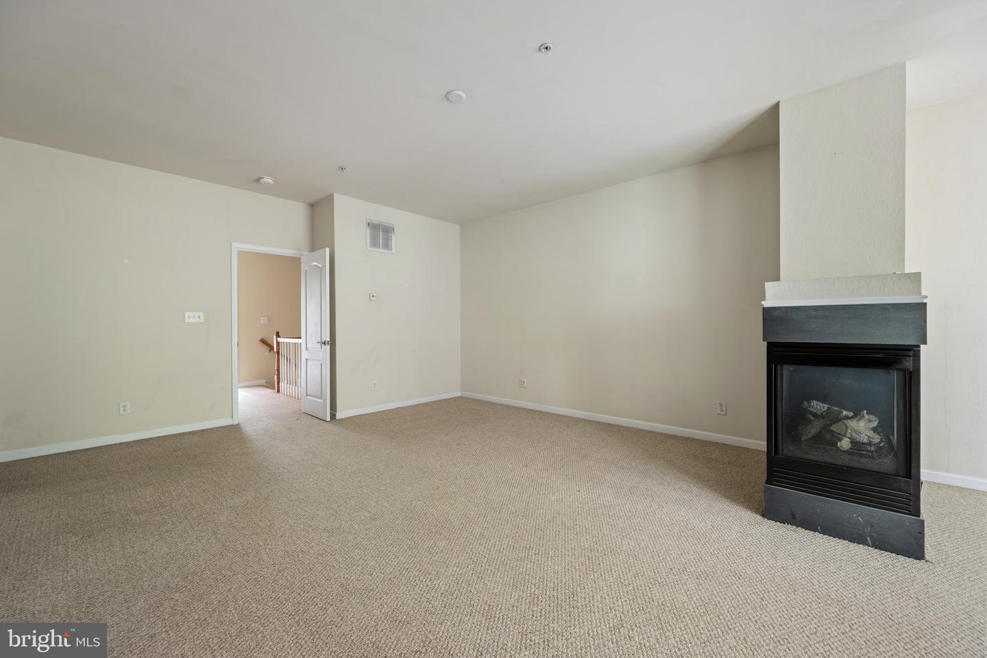 11964 W War Dancer Ln #103 Property Photo 20