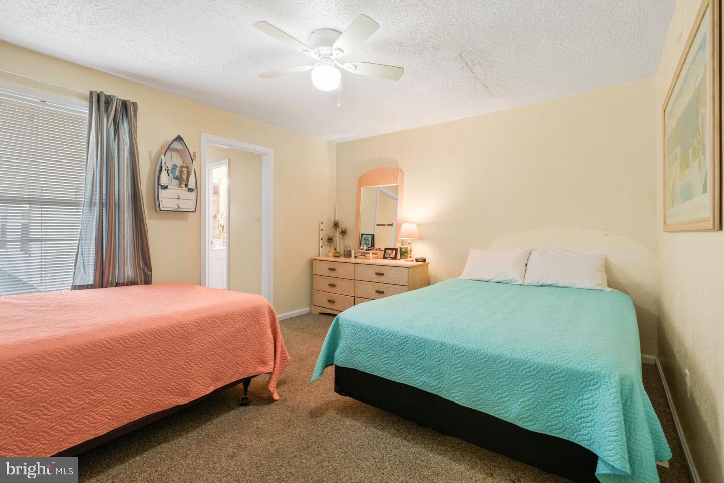 207 8th St #103c Property Photo 16