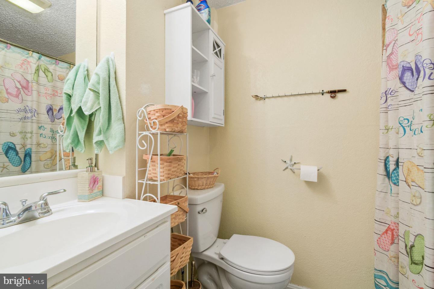 207 8th St #103c Property Photo 20
