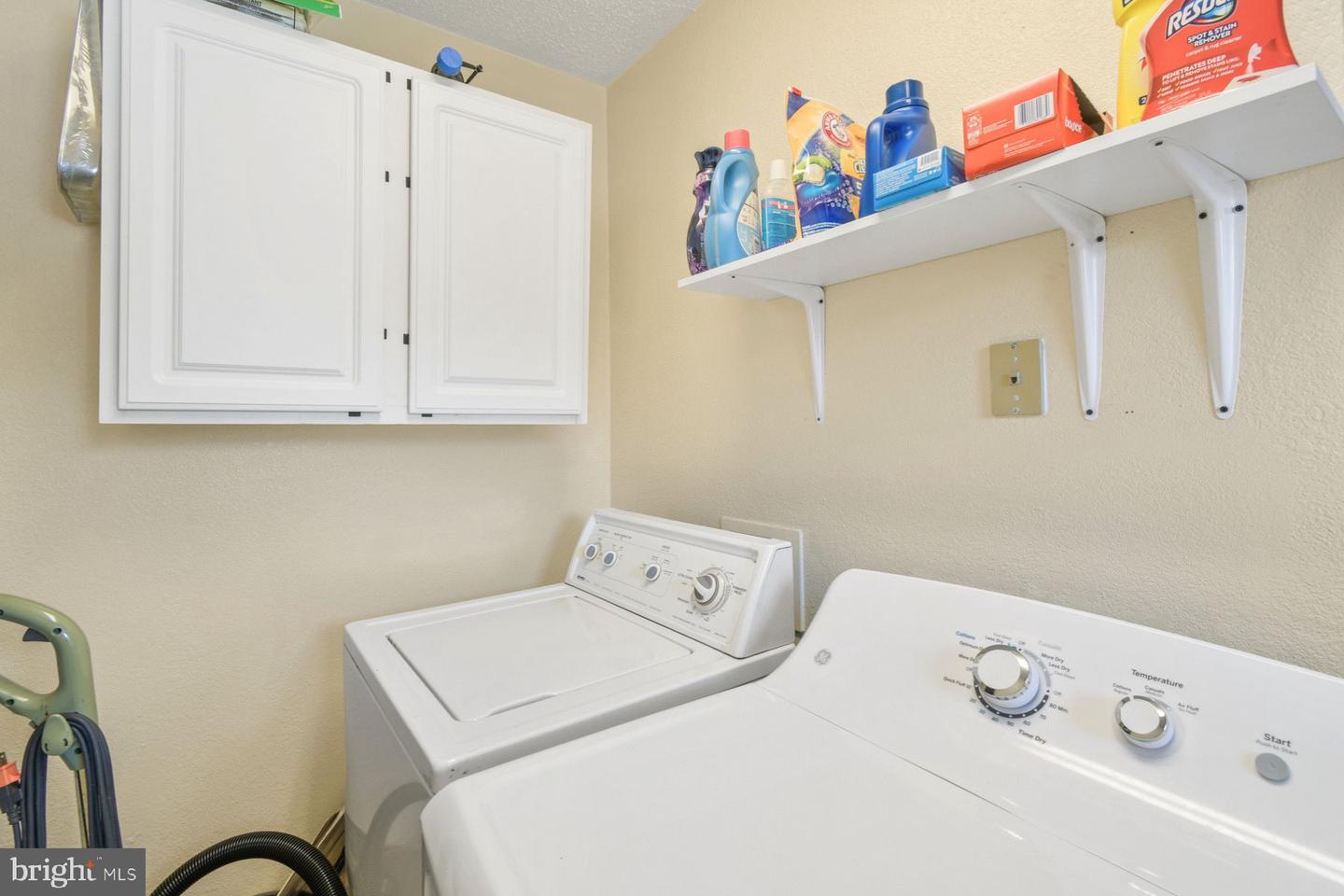 207 8th St #103c Property Photo 21