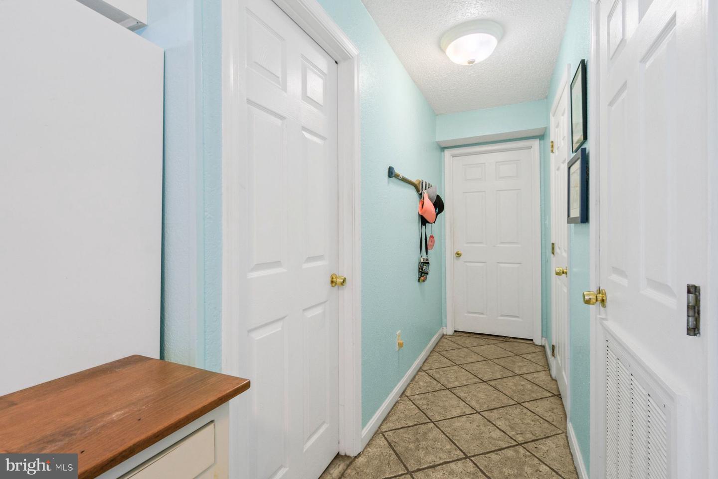 207 8th St #103c Property Photo 22