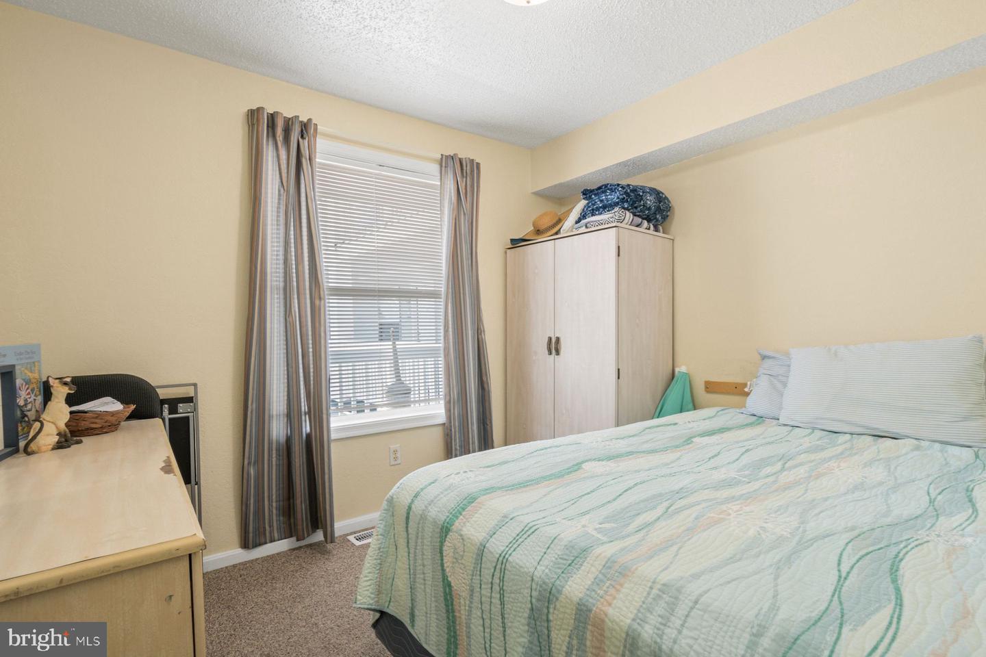 207 8th St #103c Property Photo 23