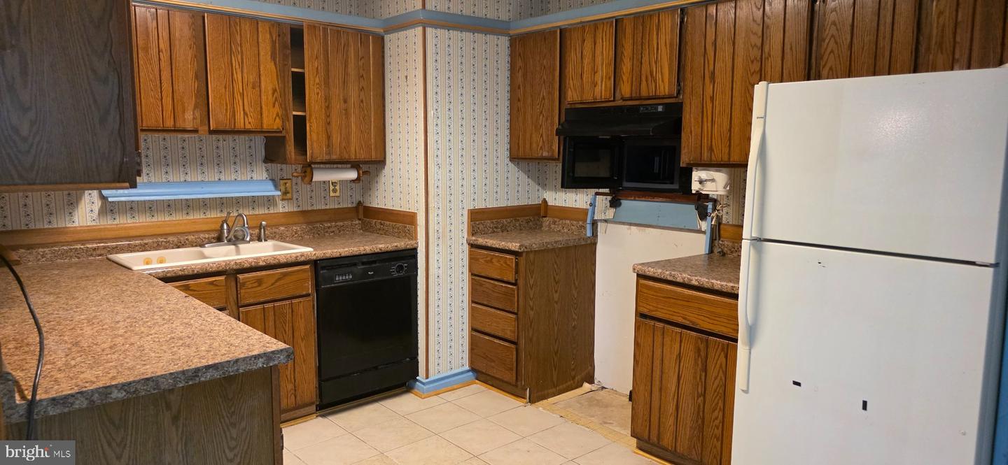 795 Ocean Pkwy Property Photo 18