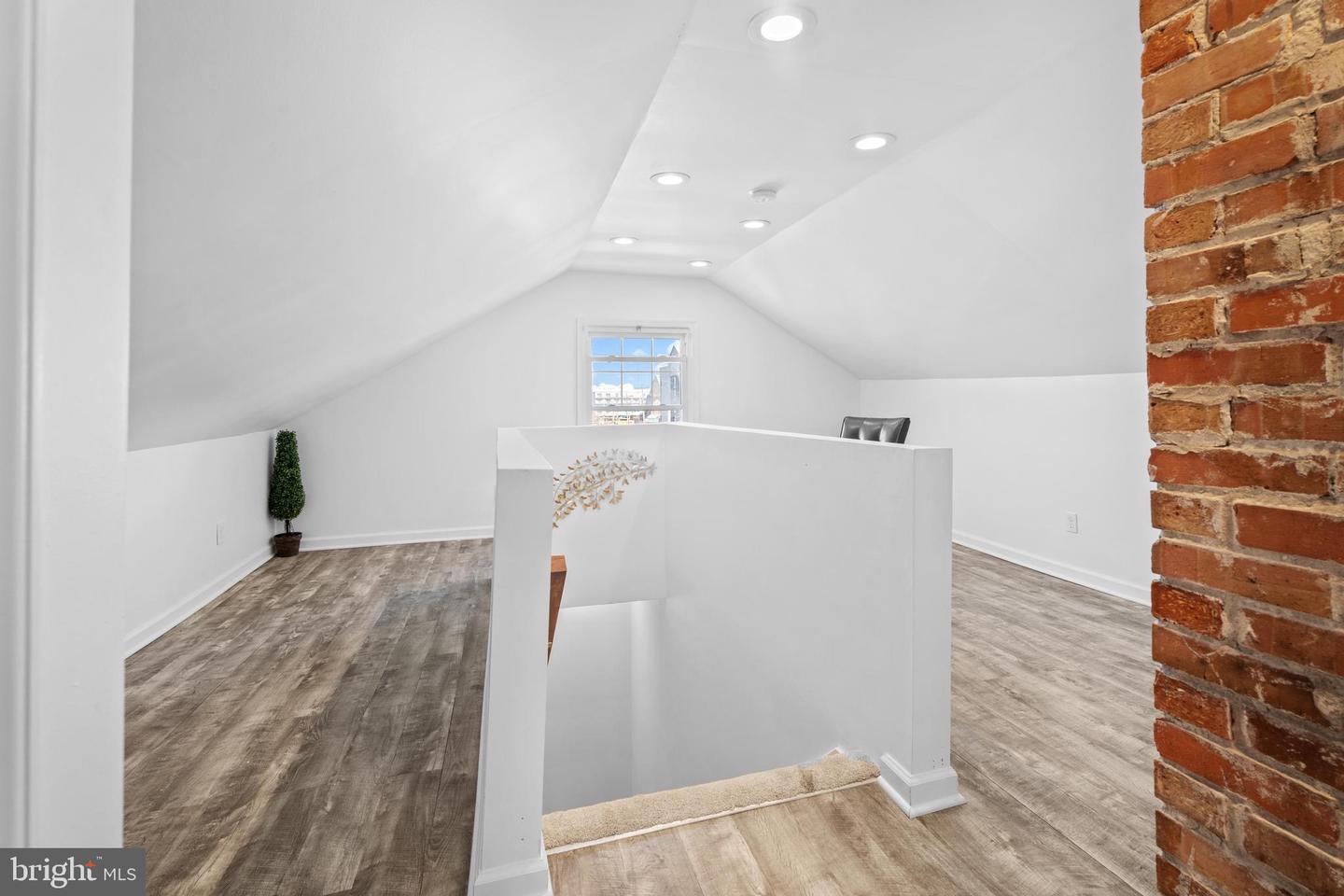 109 Baltimore Ave Property Photo 61