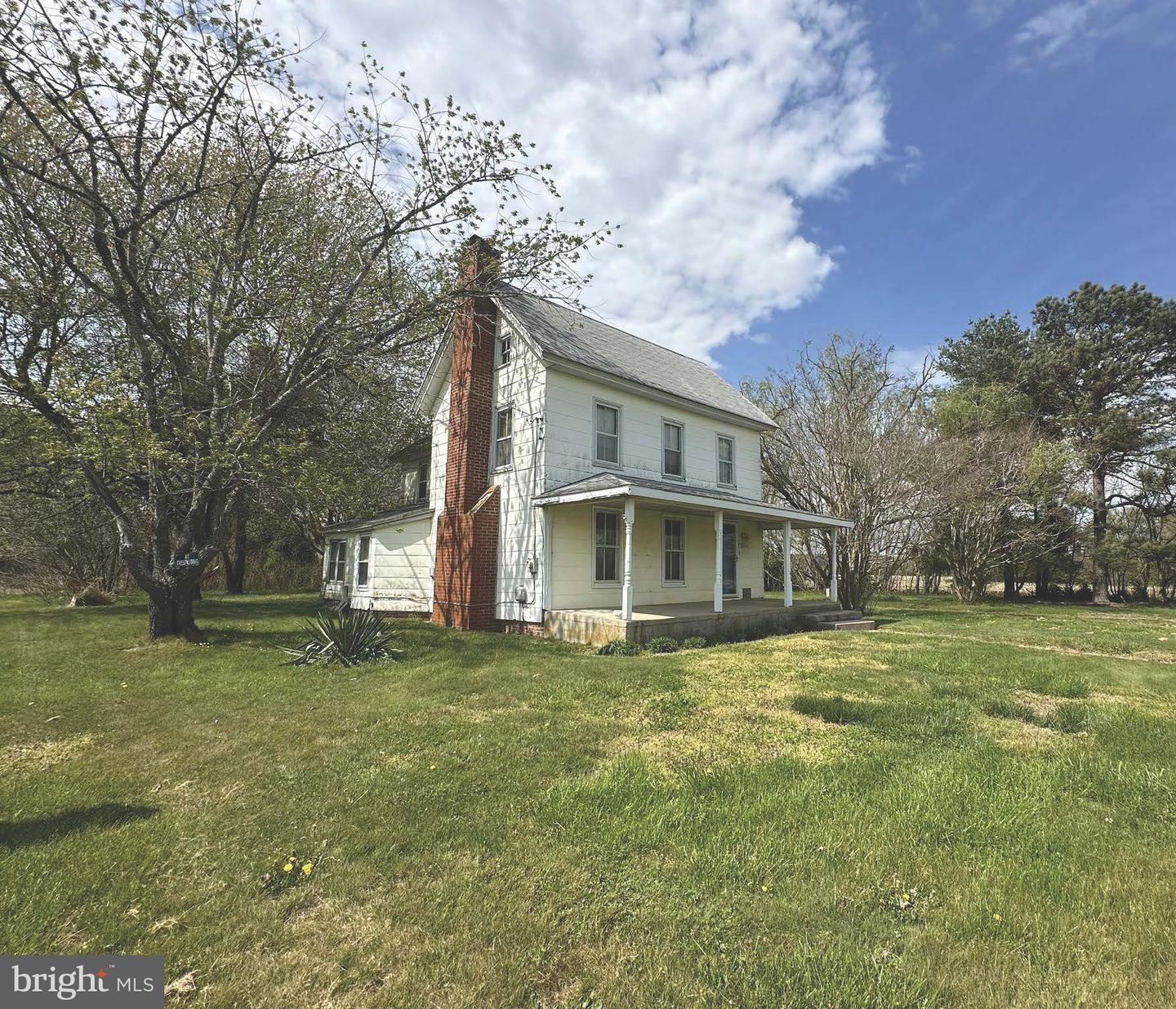 10037 Main St Property Photo 1