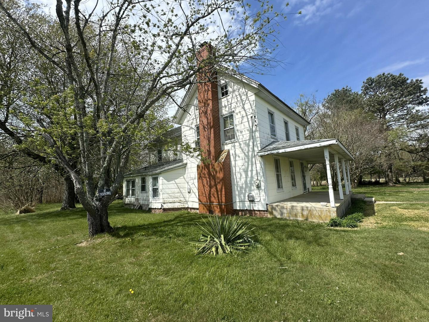 10037 Main St Property Photo 8