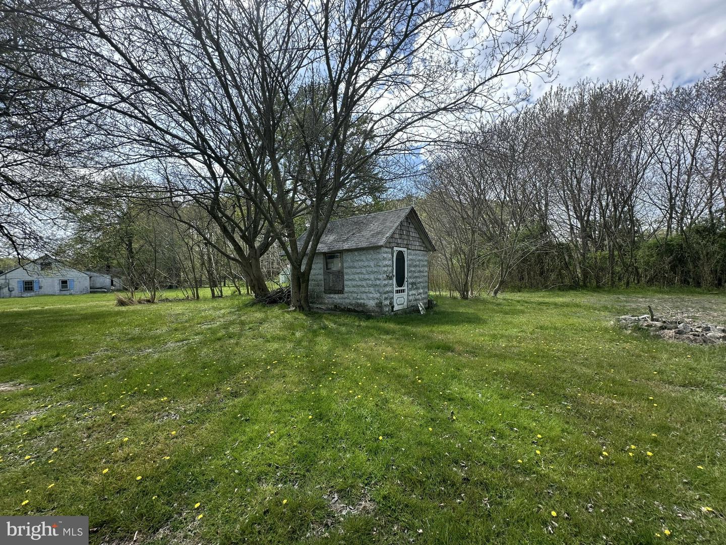 10037 Main St Property Photo 12