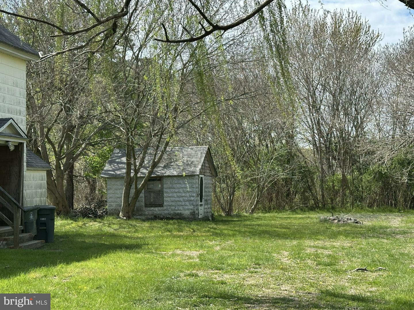 10037 Main St Property Photo 15