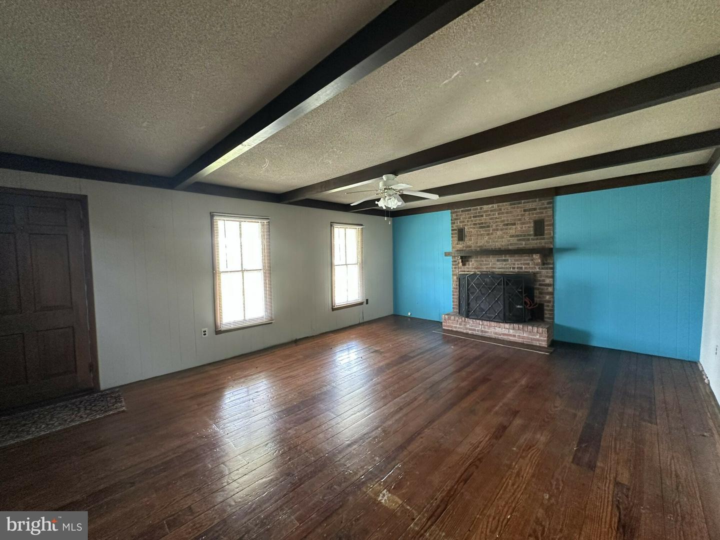 10037 Main St Property Photo 21