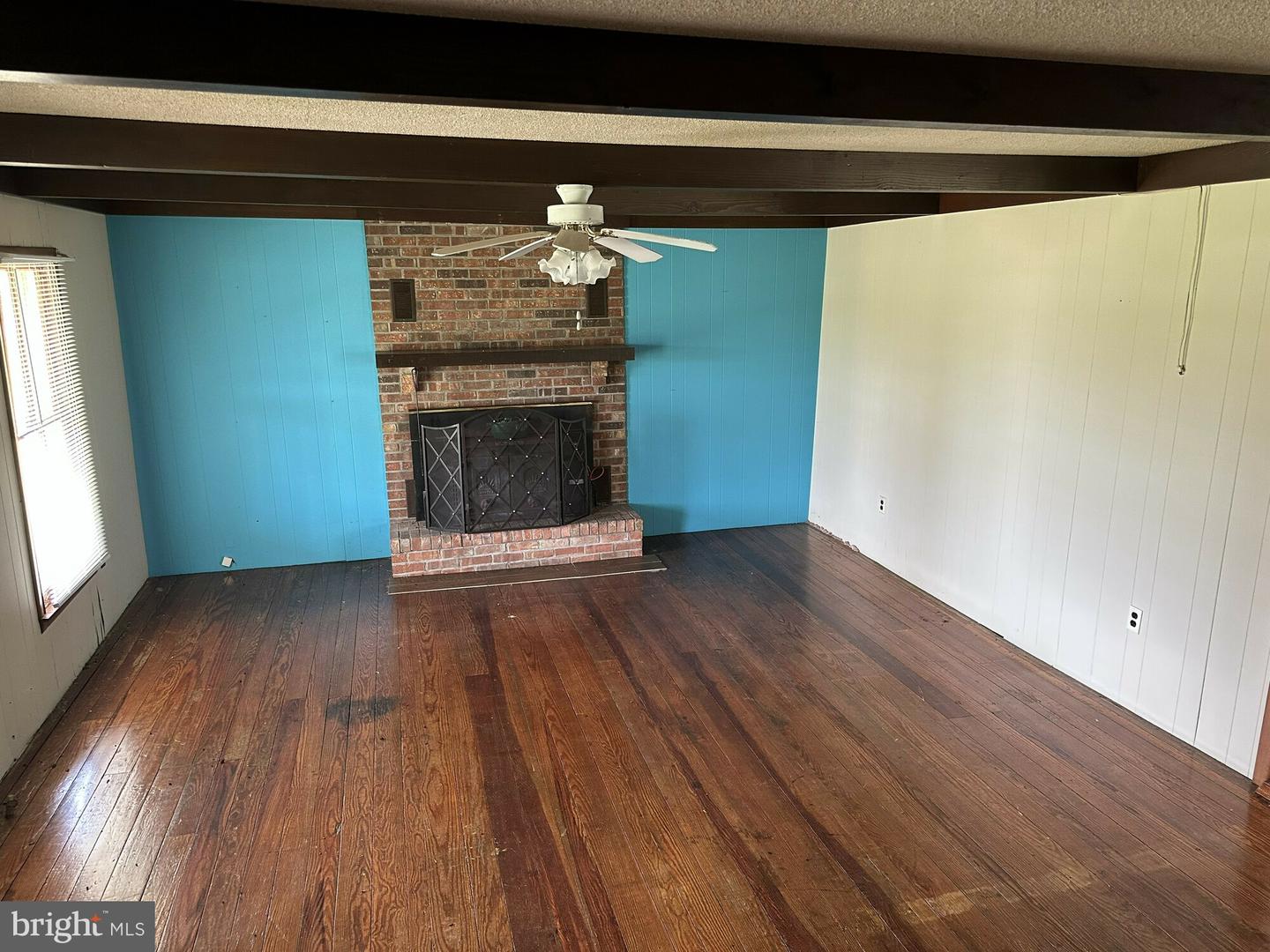 10037 Main St Property Photo 22