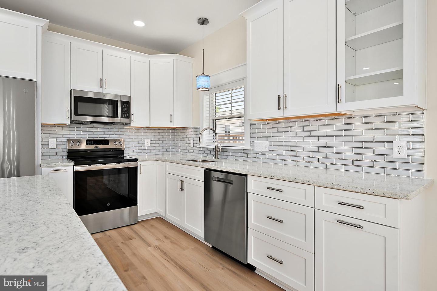 116 78th St Property Photo 15