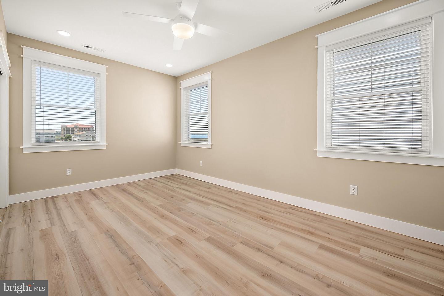 116 78th St Property Photo 25