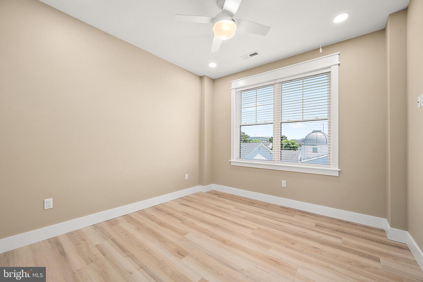 116 78th St Property Photo 34