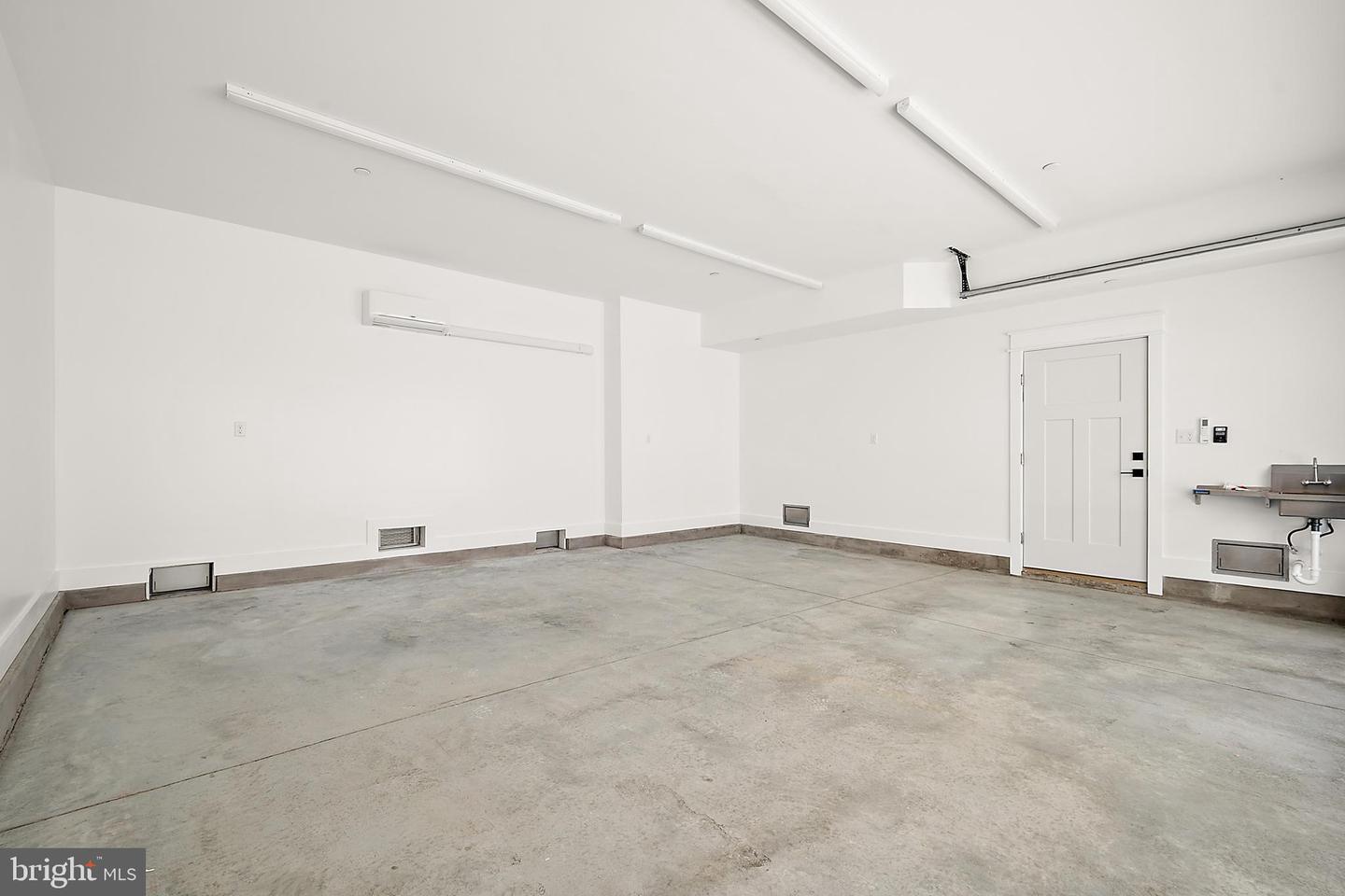 116 78th St Property Photo 38