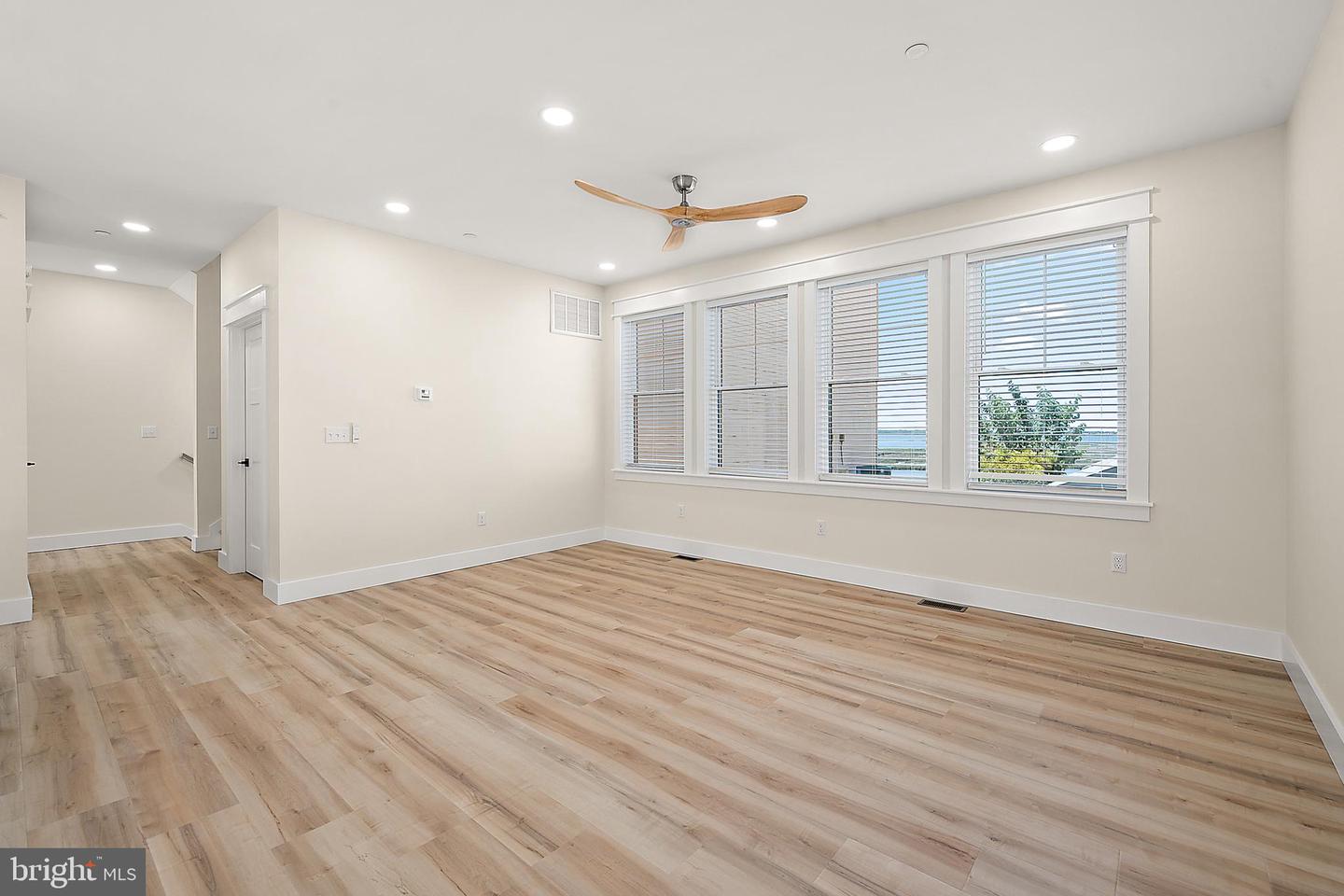 116 78th St Property Photo 55