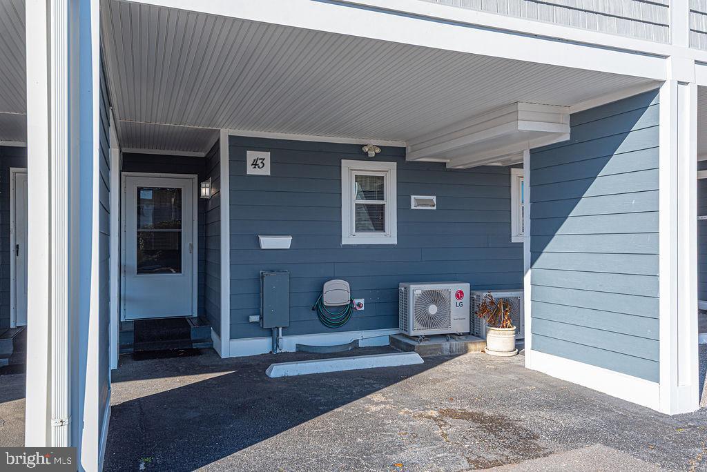 2819 Plover Dr #43 Property Photo 4