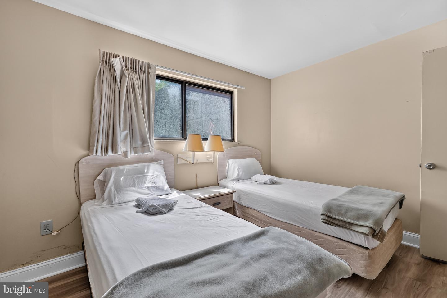 438 Ocean Pkwy #10 Property Photo 8