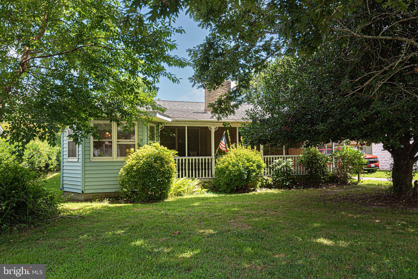 17 BURLEY ST Property Photo 1