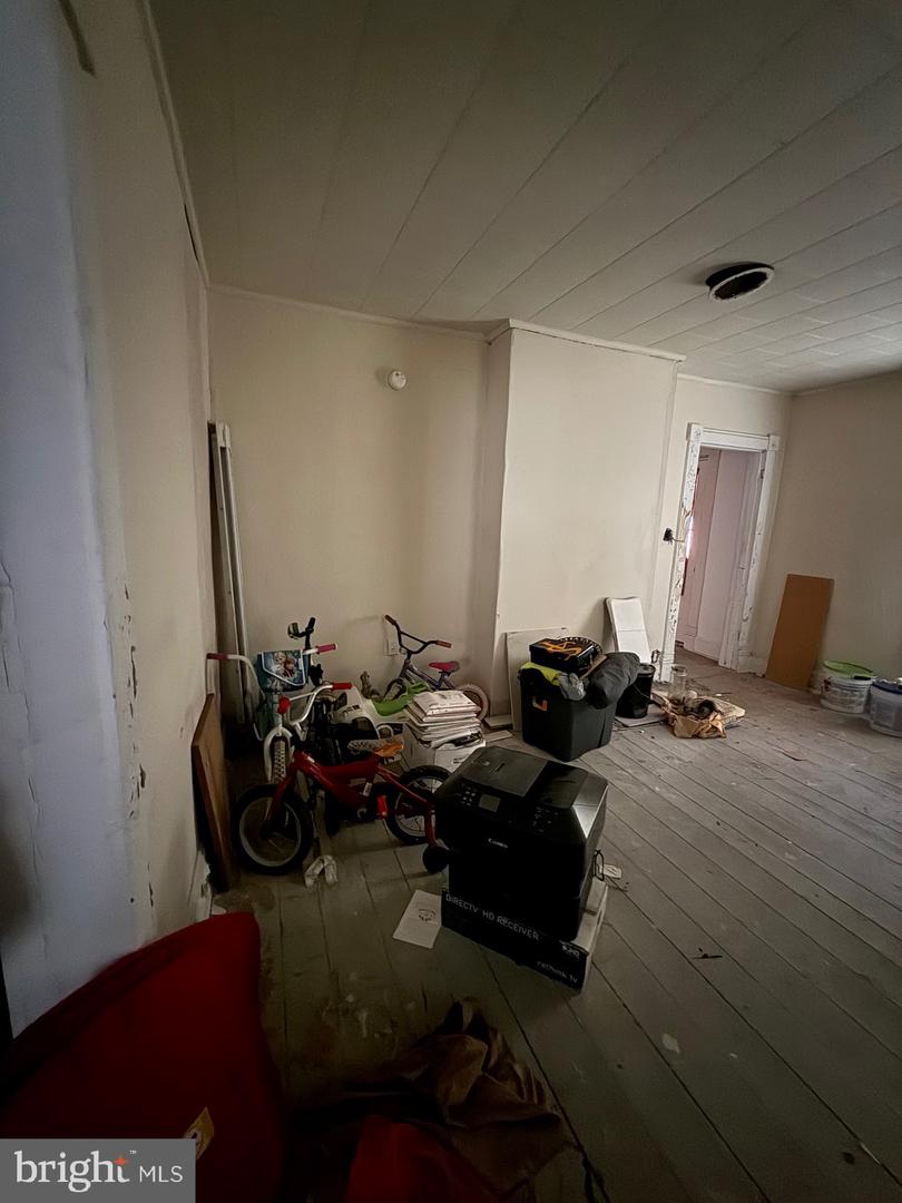 810 2nd St Property Photo 15