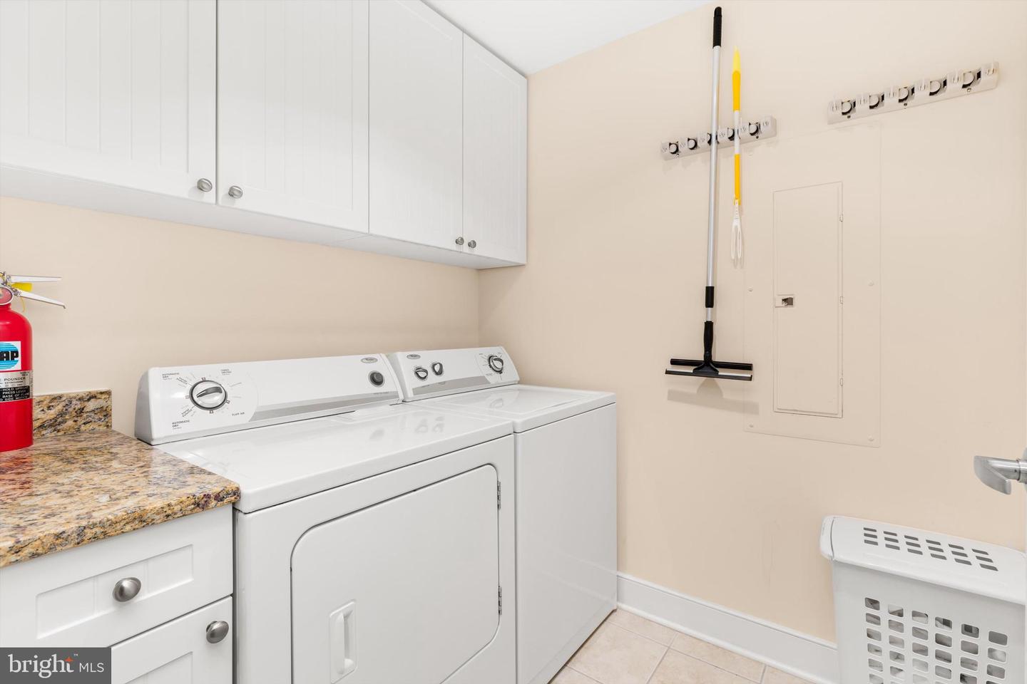 2 48th St #1405 Gateway Grand Property Photo 12