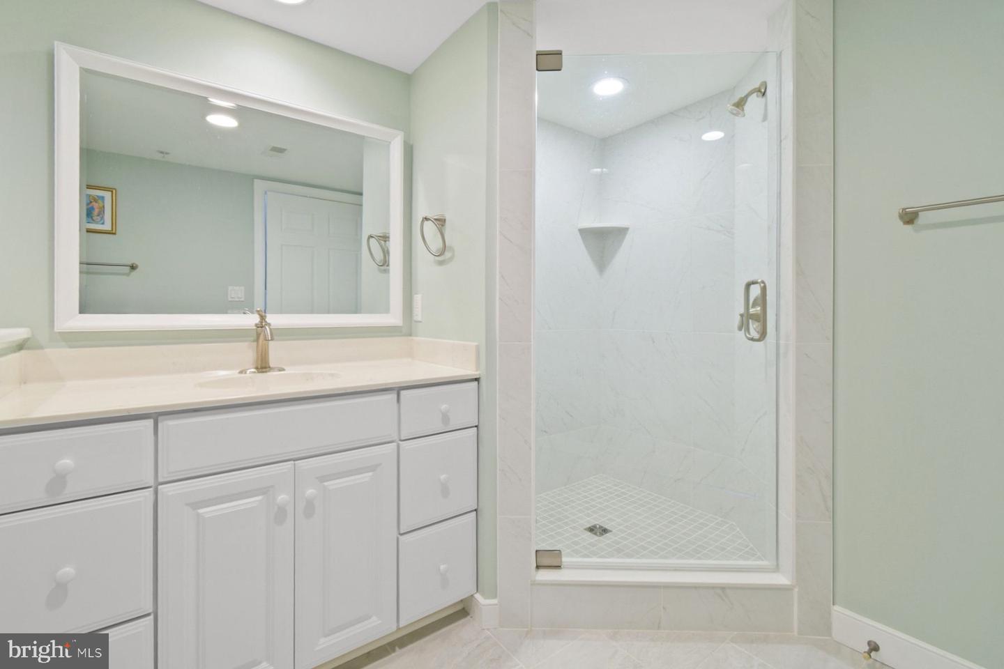 5901 Atlantic Ave #414 Property Photo 21