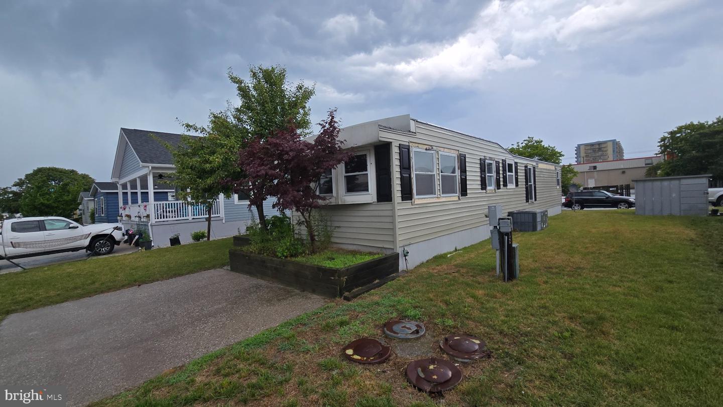 13110 Atlantic Blvd Property Photo 3