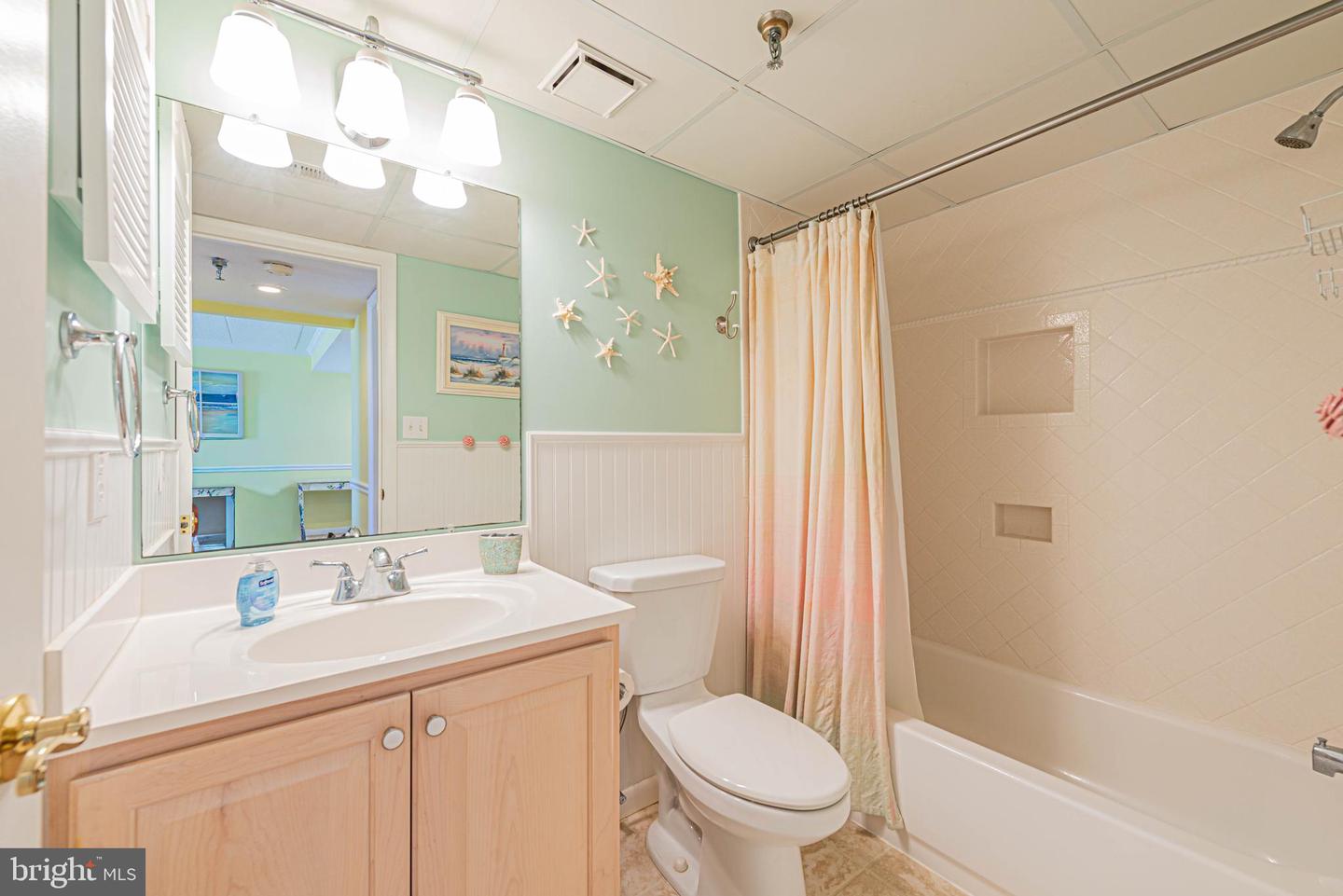 1 142nd St #203 Property Photo 12