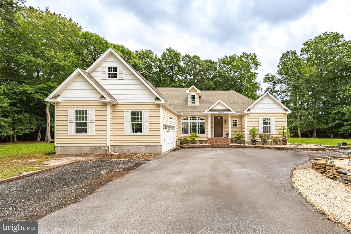 12089 Saint Martins Neck Rd Property Photo 1