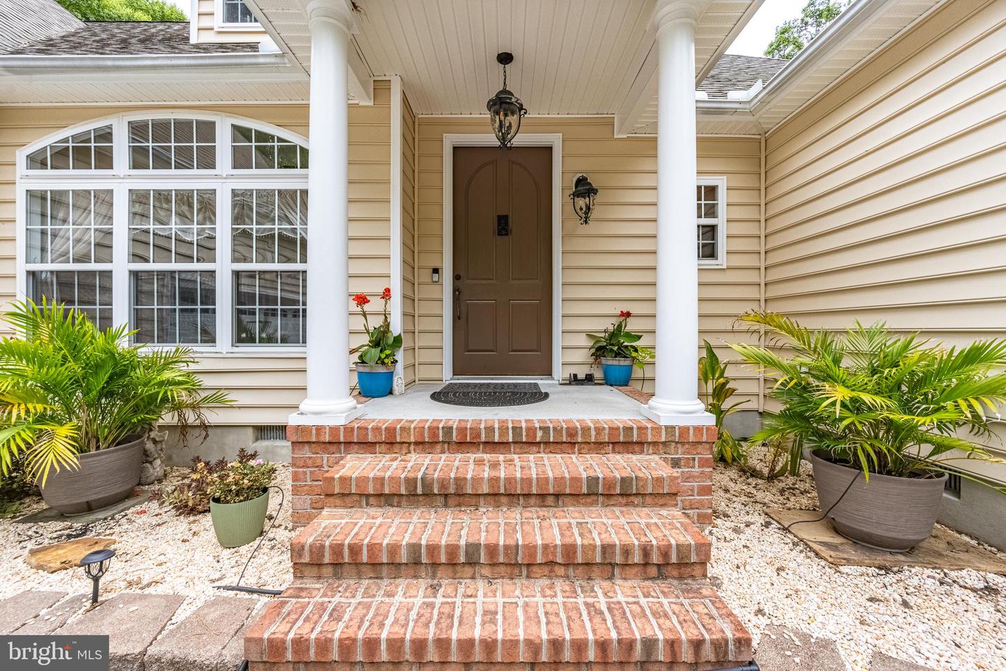 12089 Saint Martins Neck Rd Property Photo 2