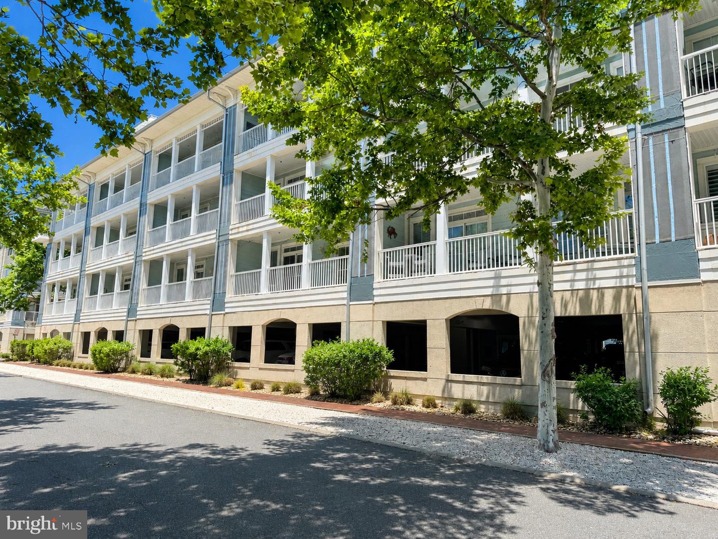 6 Sunset Island Dr #2c Property Photo 1