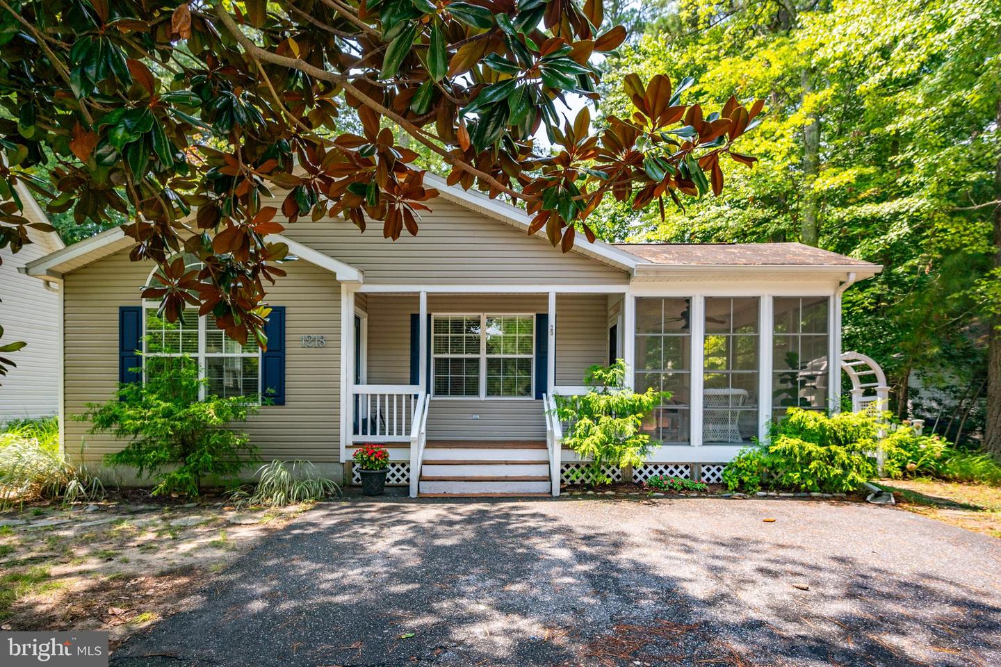 1218 Ocean Pkwy Property Photo 1