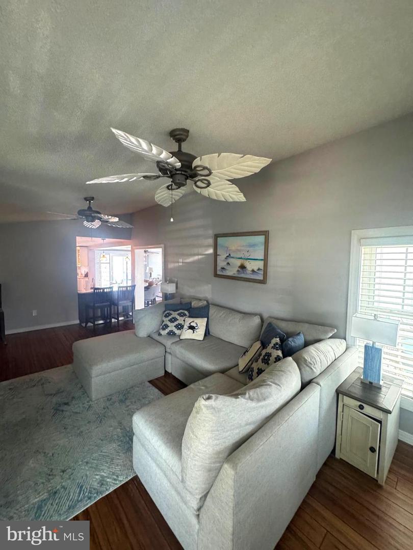 10613 Shifting Sands Dr Property Photo 26