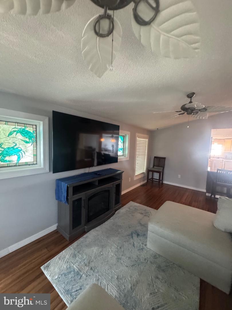 10613 Shifting Sands Dr Property Photo 28