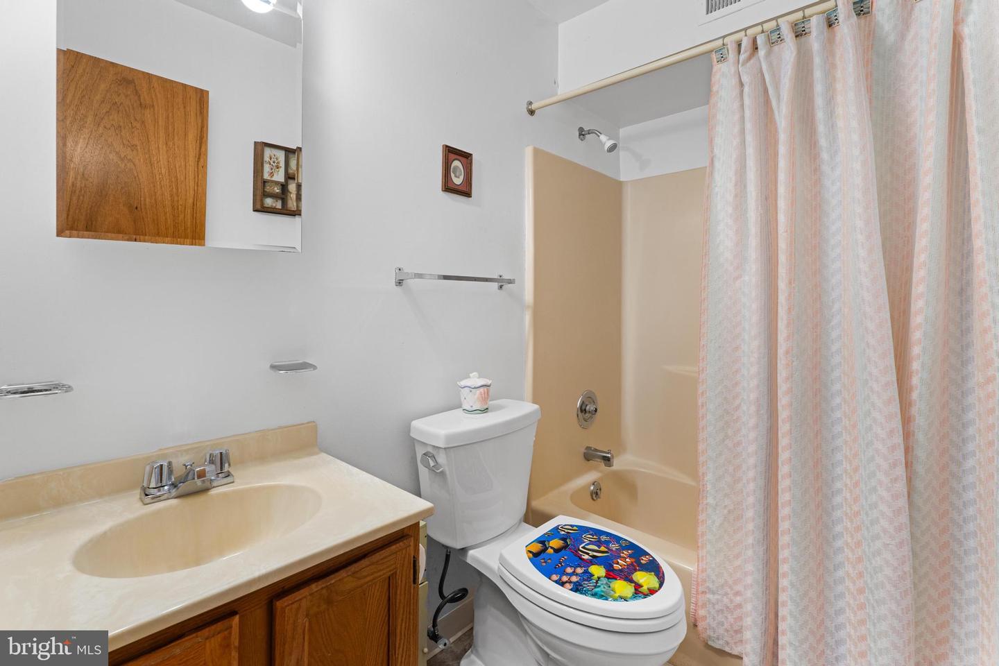 12300 Jamaica Ave #0209 Property Photo 17