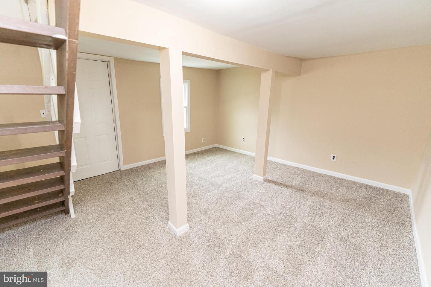 706 5th St Property Photo 6