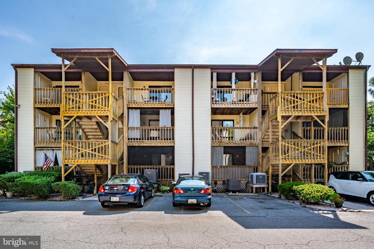 14300-B JARVIS AVE #B301 Property Photo 1