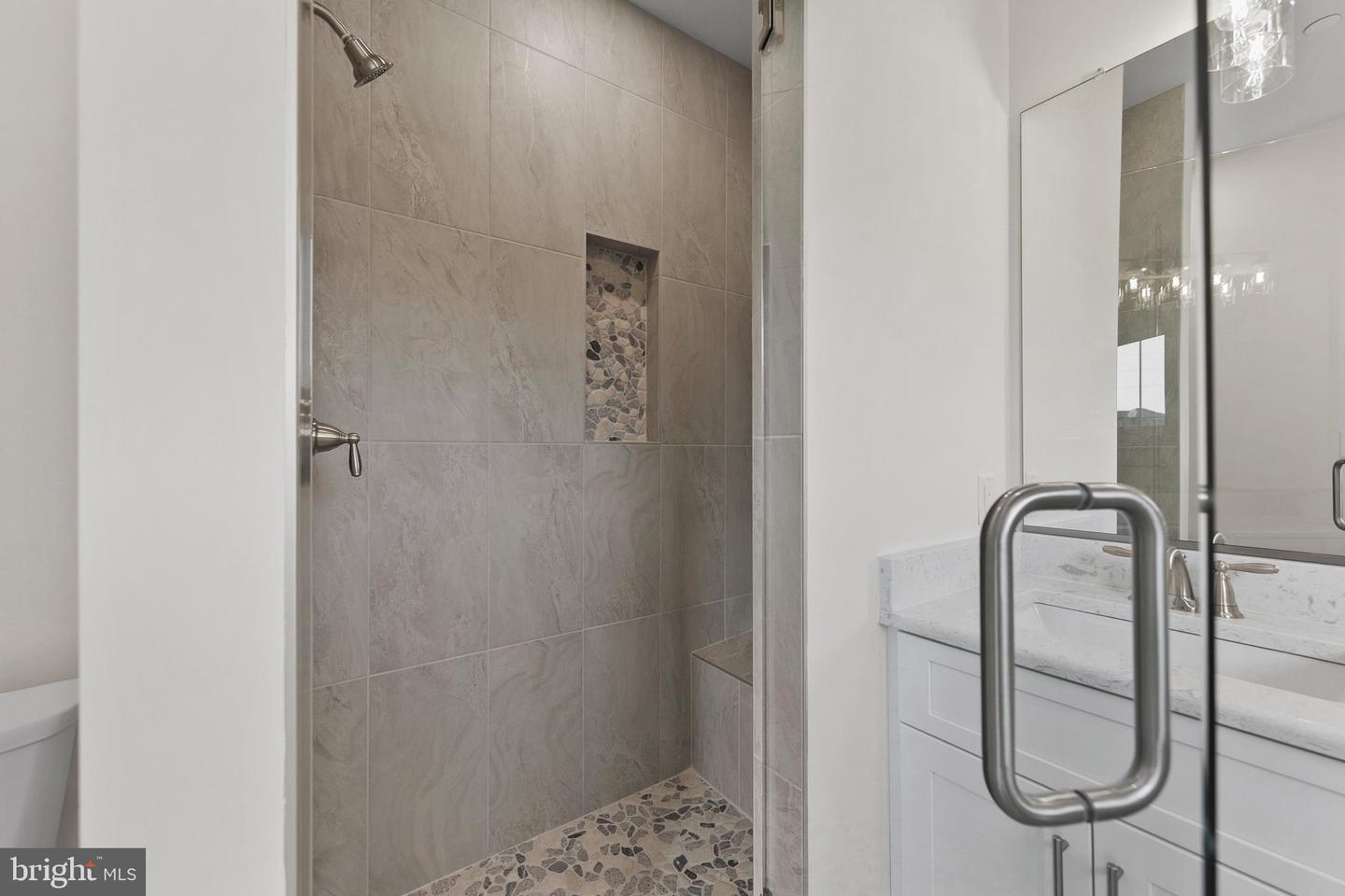 106 75th St #3 Property Photo 32