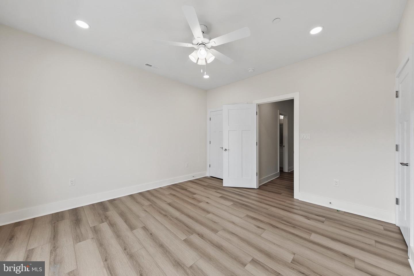 106 75th St #3 Property Photo 37