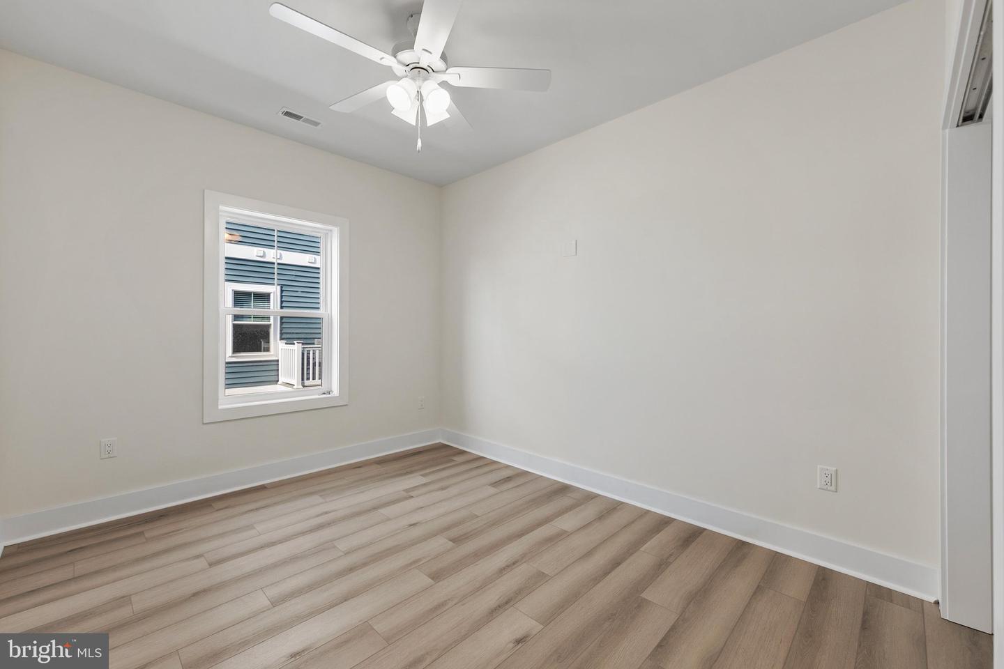 106 75th St #3 Property Photo 40