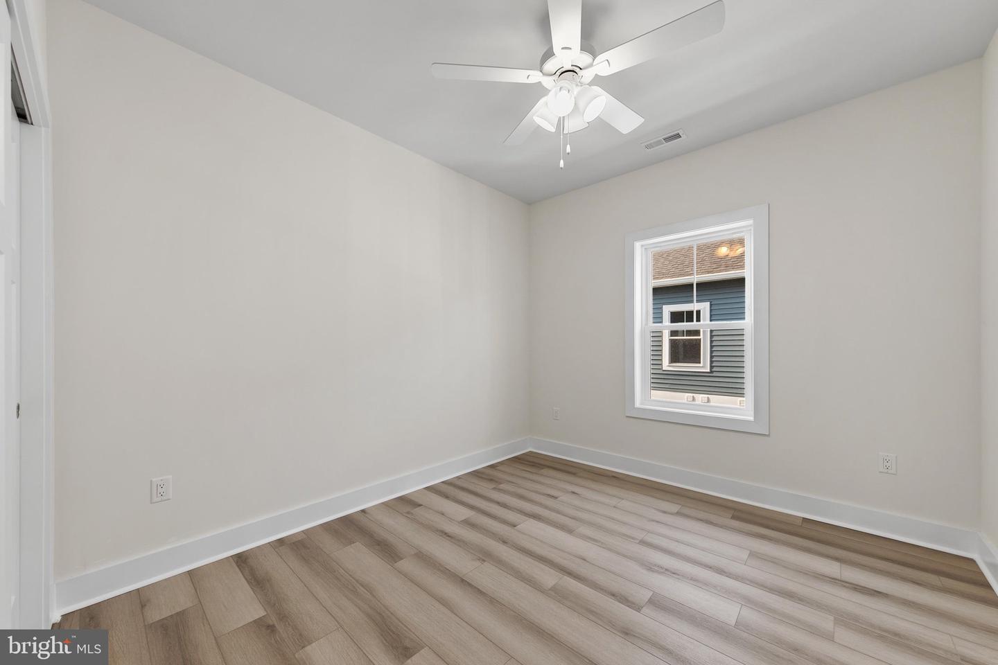 106 75th St #3 Property Photo 42