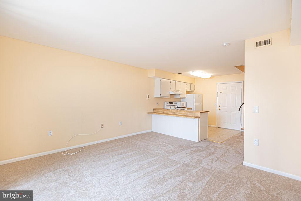 101 123rd St #384c Property Photo 6