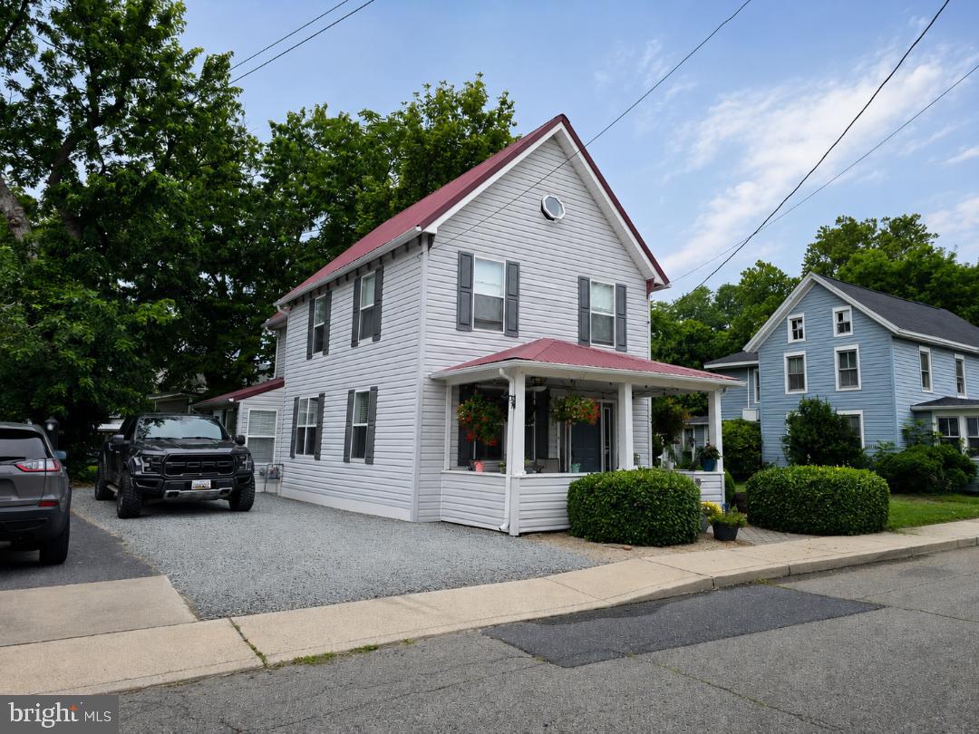 4 West St Property Photo 2