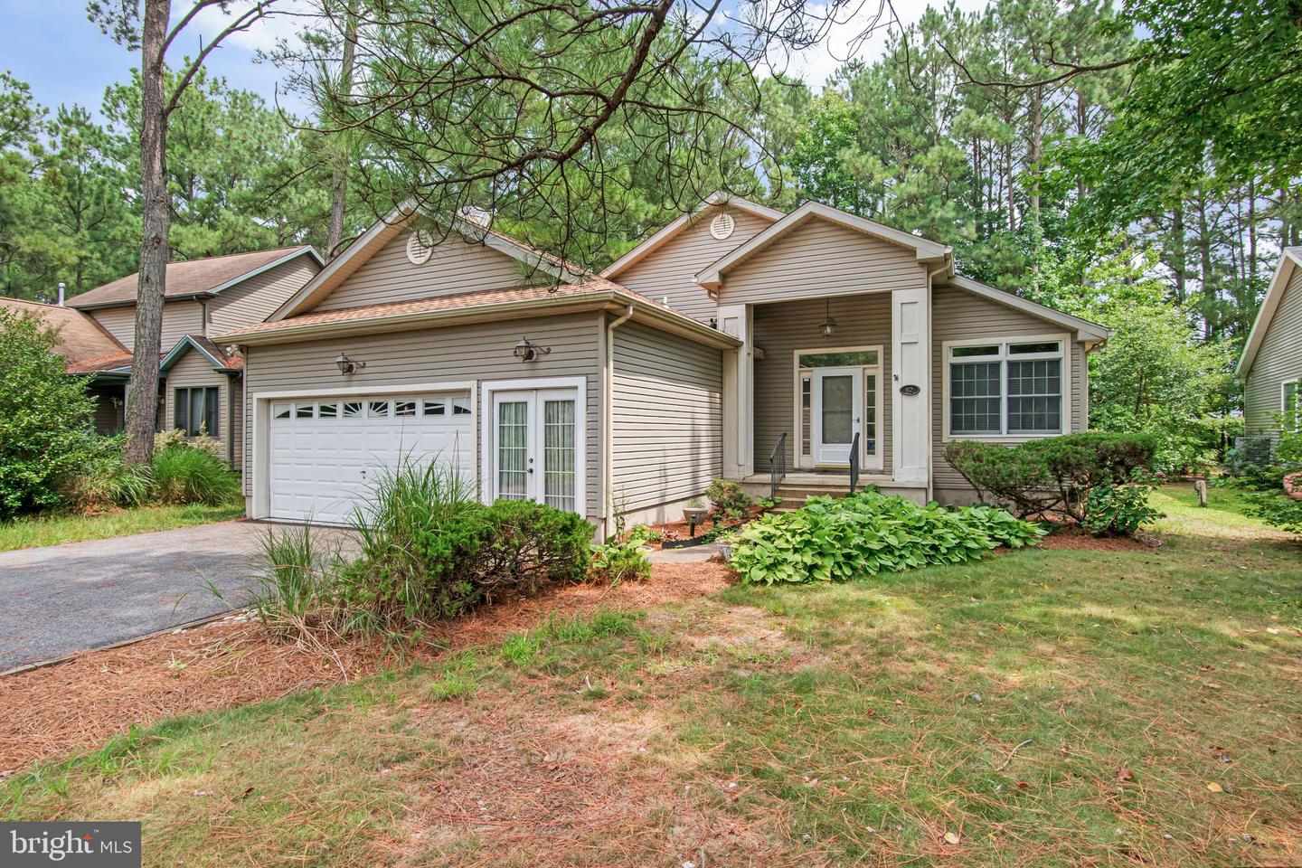 62 Martinique Cir Property Photo 1